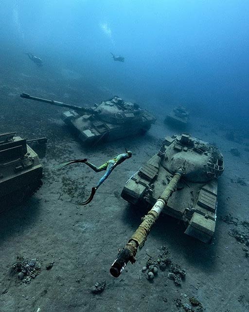 Tanks in underwater military museum